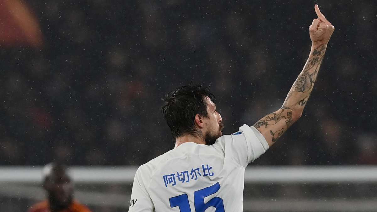 Roma-Inter, quanti strascichi: cosa rischiano Acerbi e Inzaghi