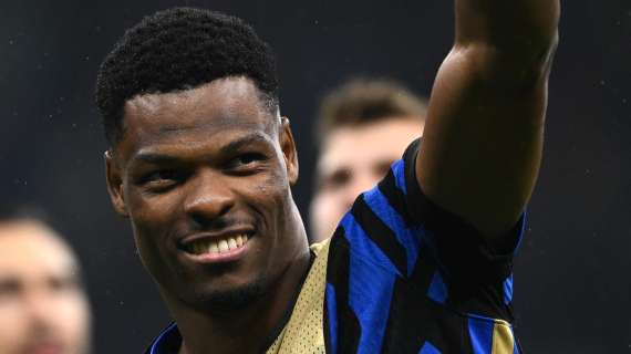 Le pagelle di Dumfries: a lungo imprendibile, serve due assist