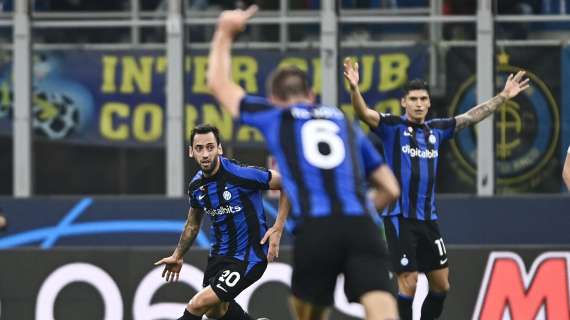 CHAMPIONS - L'Inter è tornata! I nerazzurri risorgono col Barcellona nel segno di Calha. Inzaghi respira