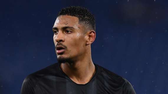 Dortmund, brutto colpo per Haller: dovrà fermarsi a causa di un tumore ai testicoli