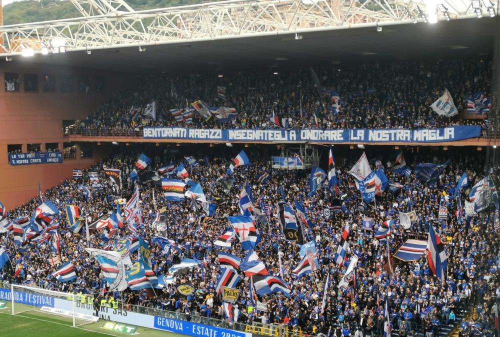 Il rientro triste della Samp, all'alba per evitare i tifosi