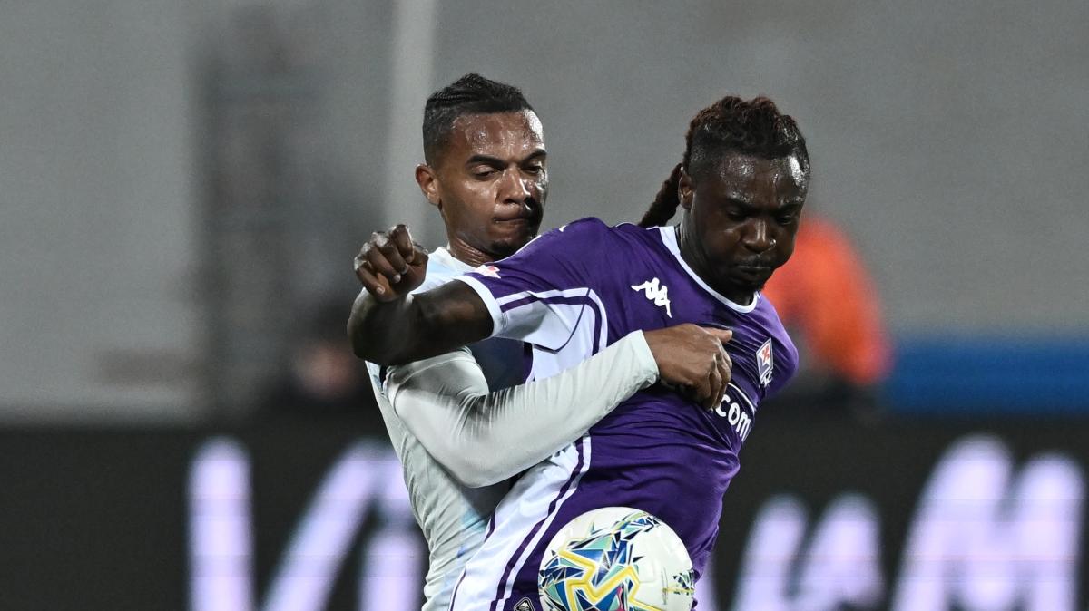 Akanji ancora in difficoltà al centro della difesa. Nessuna bocciatura, ma urge un cambiamento