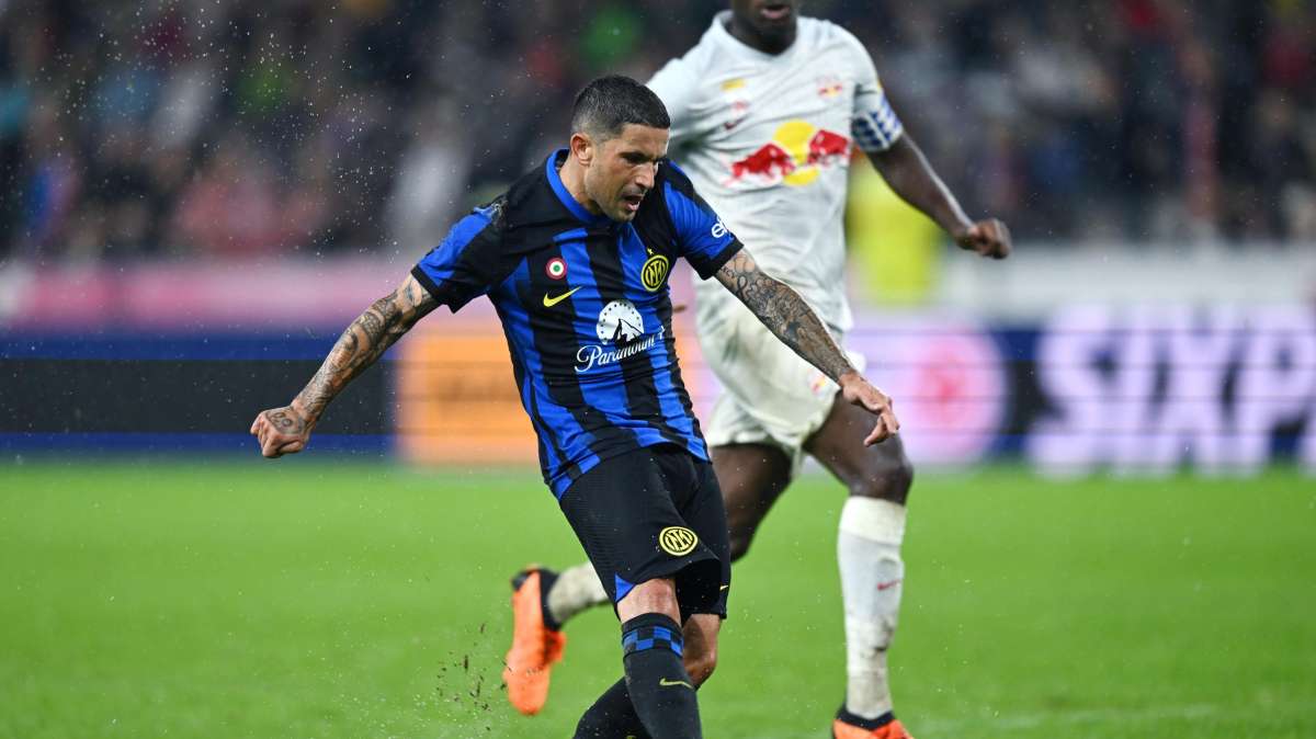 Sky - Tensione per Sensi-Leicester, inglesi al lavoro per il visto. Parte la corsa contro il tempo
