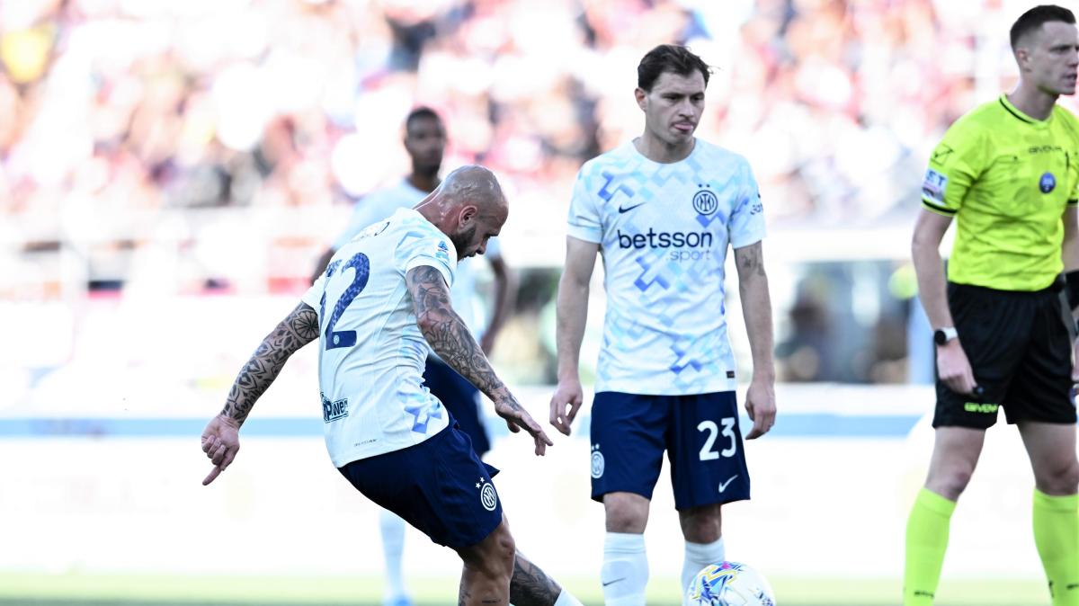 "Jackpot Champions, senza appello. Il Napoli saluta Conte, Dimarco spaziale", la prima pagina del Corriere dello Sport