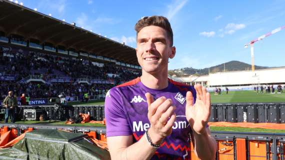 Fiorentina, Gosens chiama Muller: "Qui c'è buon cibo e tanto sole"