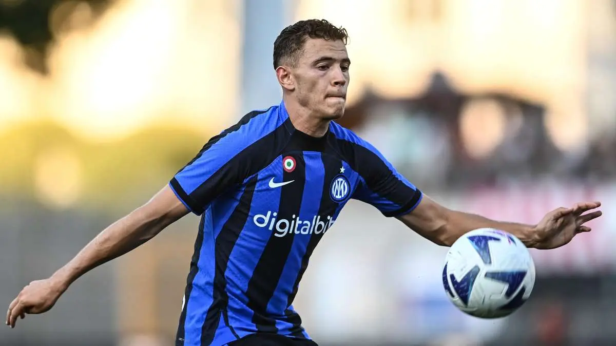 Oggi giocherebbe così - Davanti torna la LuLa, Asllani vice Brozovic