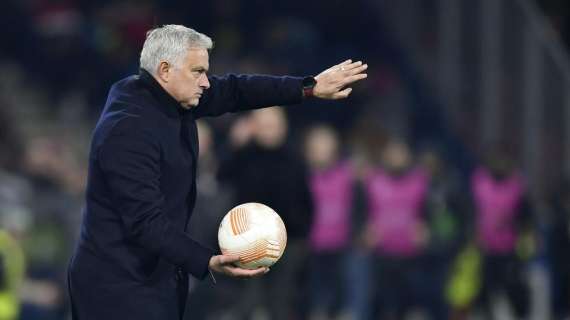 Roma, Mourinho: "Match dominato, sbagliato gol incredibili"