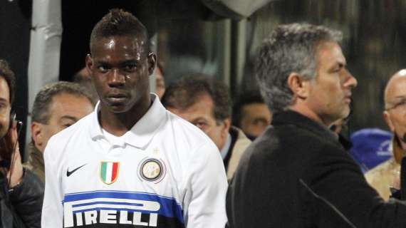 Balotelli su Mourinho: "Alcune volte dovrebbe prendersi la responsabilità da uomo"