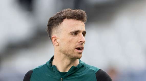 Il tributo degli Oasis per Diogo Jota: gli dedicano "Live Forever" durante la reunion