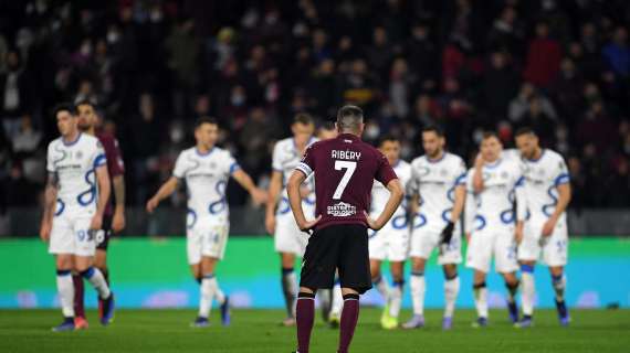 Salernitana senza pace, serata di contestazioni e tensioni