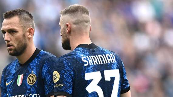 Il PSG offre 50 milioni di euro per Skriniar, ma l'Inter fa muro e lo valuta 70