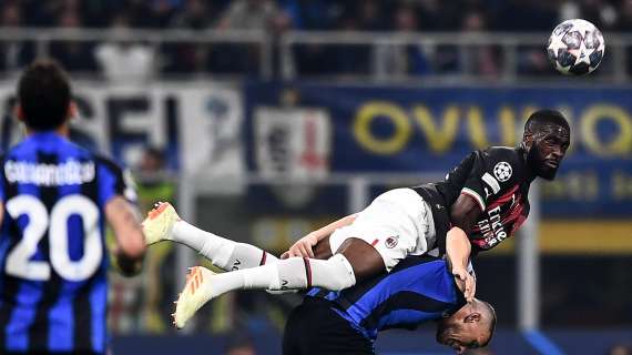 La moviola di Inter-Milan 1-0: Turpin fatica a estrarre cartellini, Krunic sfiora il rosso 