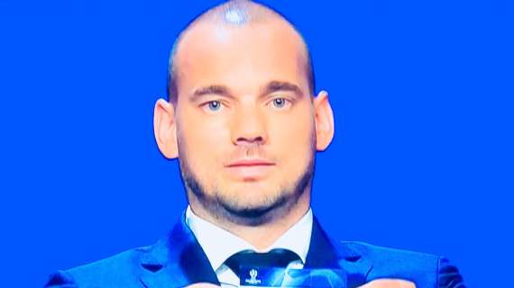 Sneijder: "Nel 2010 meritavo io il Pallone d'Oro, ma mi tengo la Champions"
