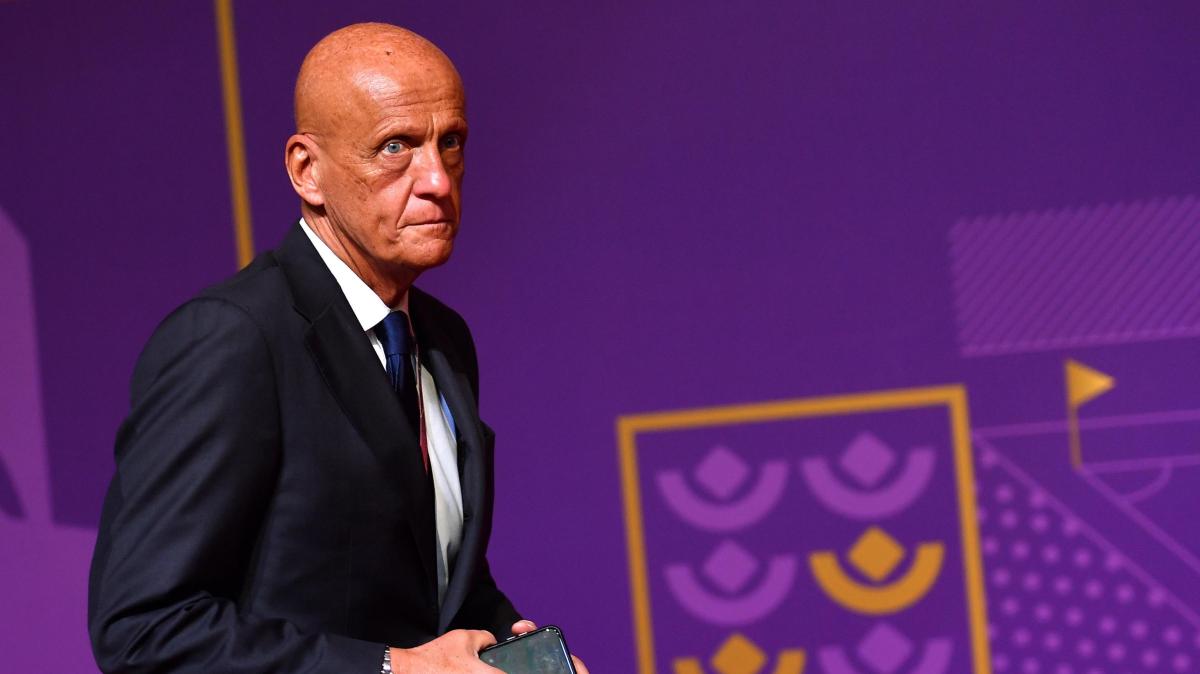 Chiedi l'intervento dei medici? Resti out due minuti: svolta FIFA contro i simulatori