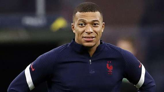 Parigi 2024, Francia farà "tutto il possibile" per avere il fuoriclasse Mbappé alle Olimpiadi