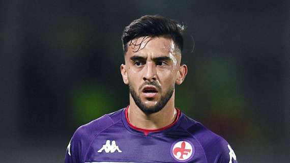 Fiorentina in dieci: due gialli in un minuto per Nico Gonzalez che viene espulso