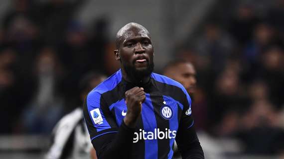 Lukaku e la toccante dedica ad Atsu: "Fantastico giocare con te, riposa in pace"