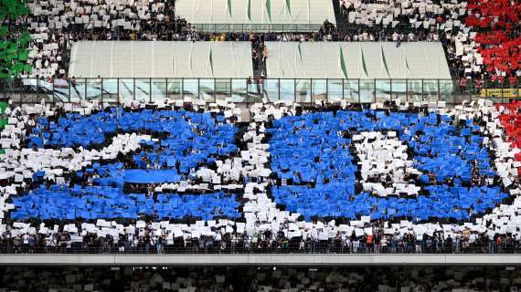 L'Inter della seconda stella omaggia quella della prima: il saluto alle leggende prima della Lazio