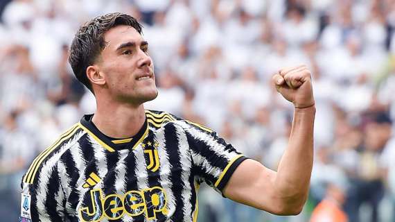 Serie A, Vlahovic e Chiesa stendono Sarri: la Juventus batte 3-1 la Lazio