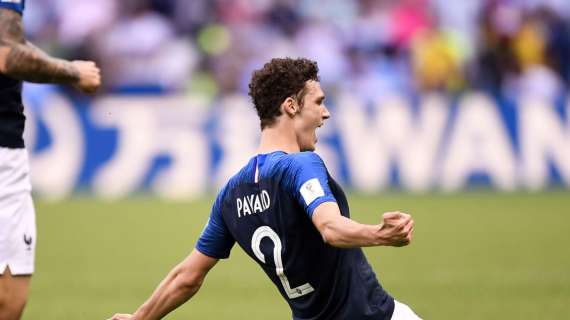 Deschamps promuove Pavard centrale: "Bene in quel ruolo, ma lì c'è più concorrenza"