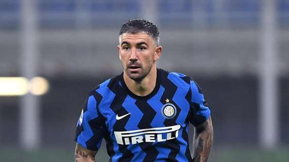 Bologna in pressing su Kolarov, l’Inter gli propone il rinnovo