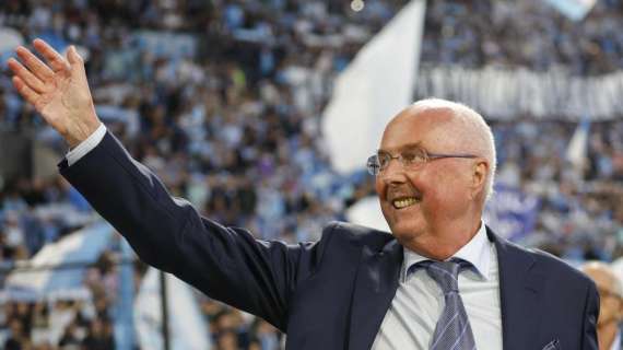 Lazio-Milan, l'Olimpico ricorda Eriksson con striscioni e cori