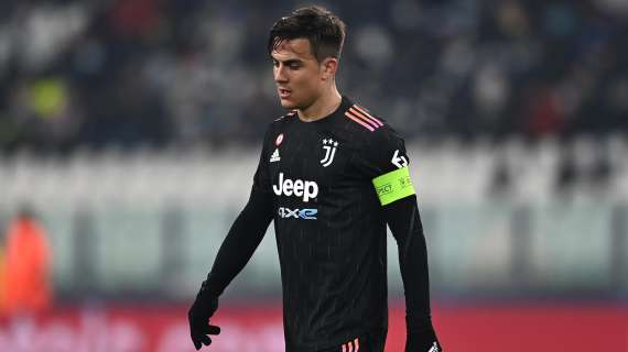 Juventus, nuovo problema fisico per Dybala: l'attaccante lascia il campo