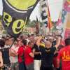 I tifosi spingono l'Acr Messina: cori, bandiere e fumogeni per la vittoria