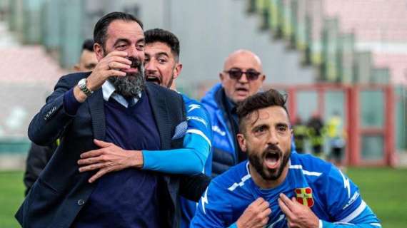 I calciatori dell'Fc Messina: "Grazie Arena, la nostra grande certezza"