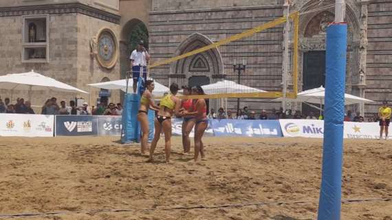 Il beach volley mondiale sbarca a Piazza Duomo