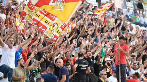 Riecco la Curva Sud Messina: "Lontani fin quando ci sarà Sciotto"