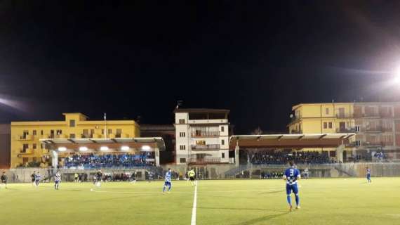 L'Acquedolci fa festa in notturna: Rocca sconfitto 2-0