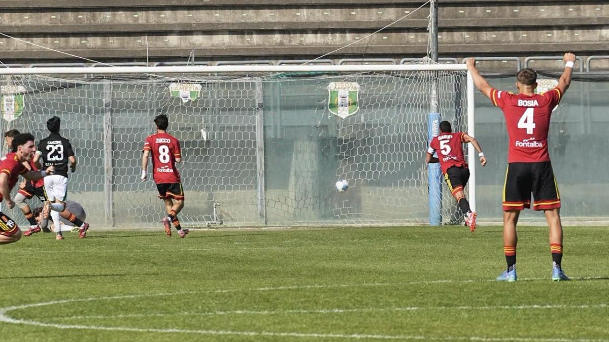 Vigor Lamezia-Messina: ultima frenata prima del rush finale?