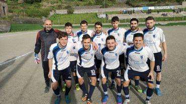 Akron Savoca, una formazione