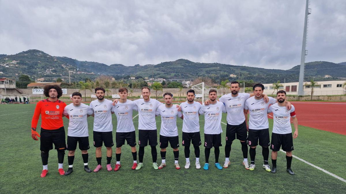 1^-Sorridono Peloro e Real Gescal. Sul fronte ionico rinviate cinque gare 