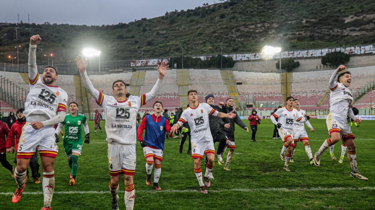 Messina-Acireale, due gol di testa domano una partita sporca