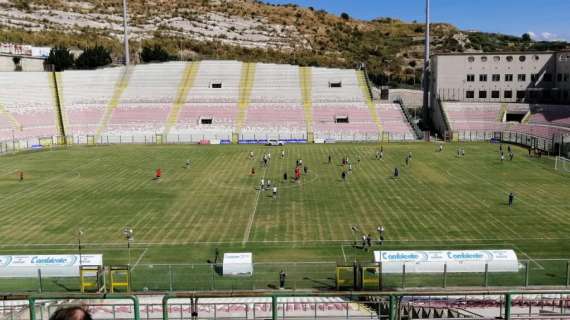 Football Club e Acr Messina in Prefettura. Rischio porte chiuse