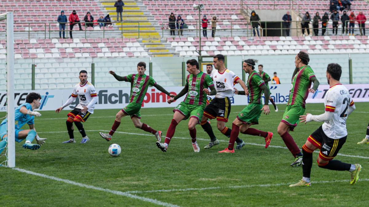 Messina, Clemente: "Dispiace che il mio gol non sia valso tre punti"