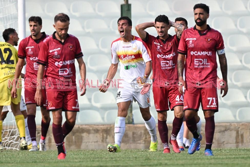 Roseti regala il derby al Messina, finisce 1-0 per i biancoscudati