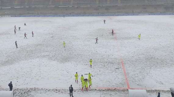 Giornata caratterizzata dalla neve. Foggia-Bari, derby in parità. Il Catanzaro si rifà sotto