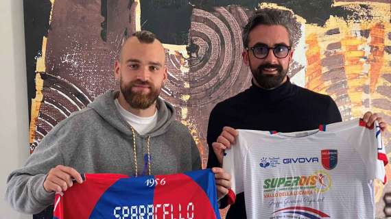 L'attaccante Claudio Sparacello firma con la Gelbison