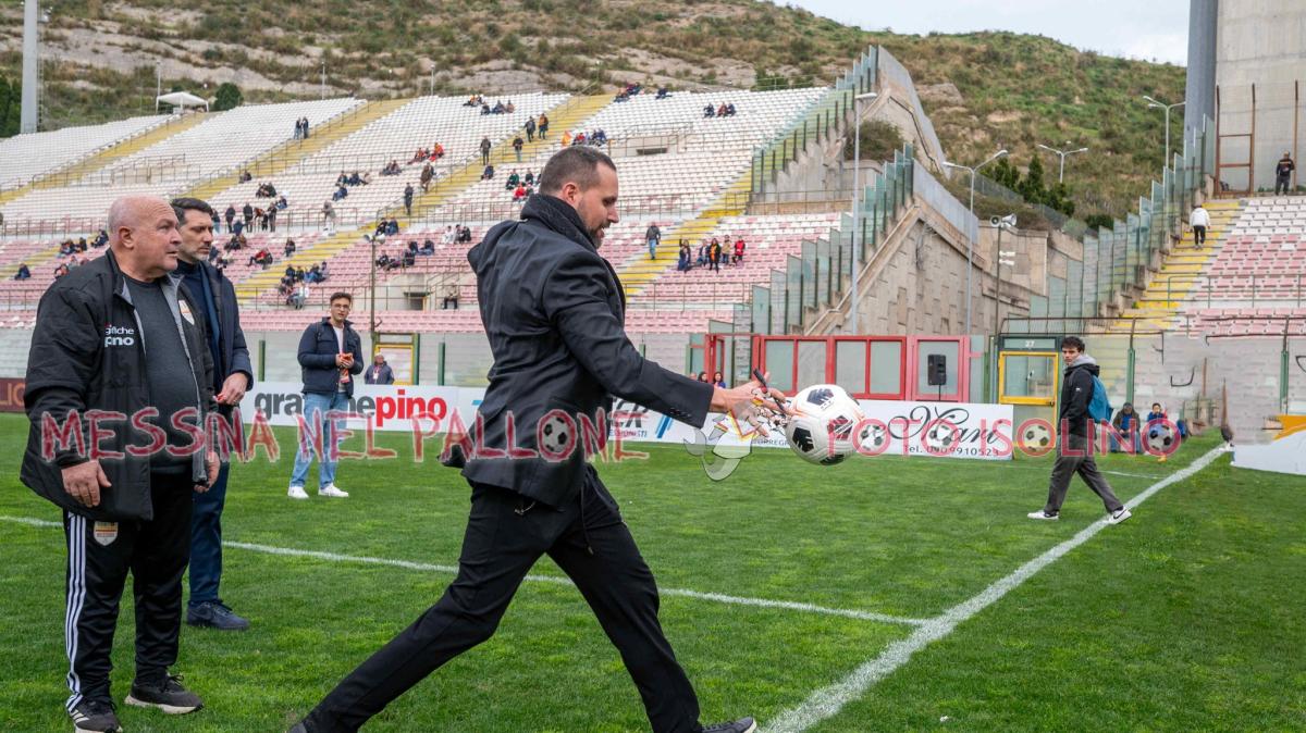 Davis si sfoga: "Ci vogliono arbitri all'altezza, il Messina merita rispetto"