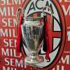 MN - La coppa della Champions League esposta a Casa Milan