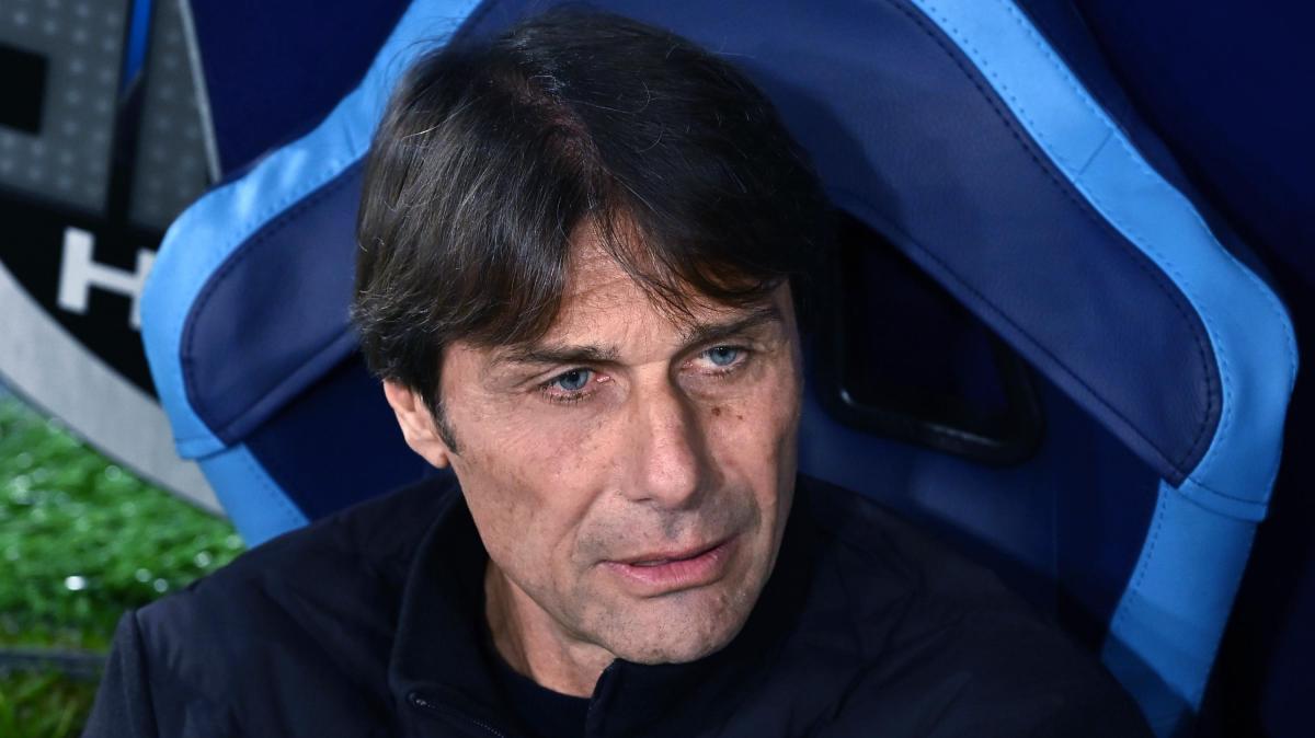 Napoli, Conte: "9 punti di distacco, abbiamo problematiche serie e mi parlate di Scudetto. Di che stiamo parlando? Cerchiamo di essere seri"