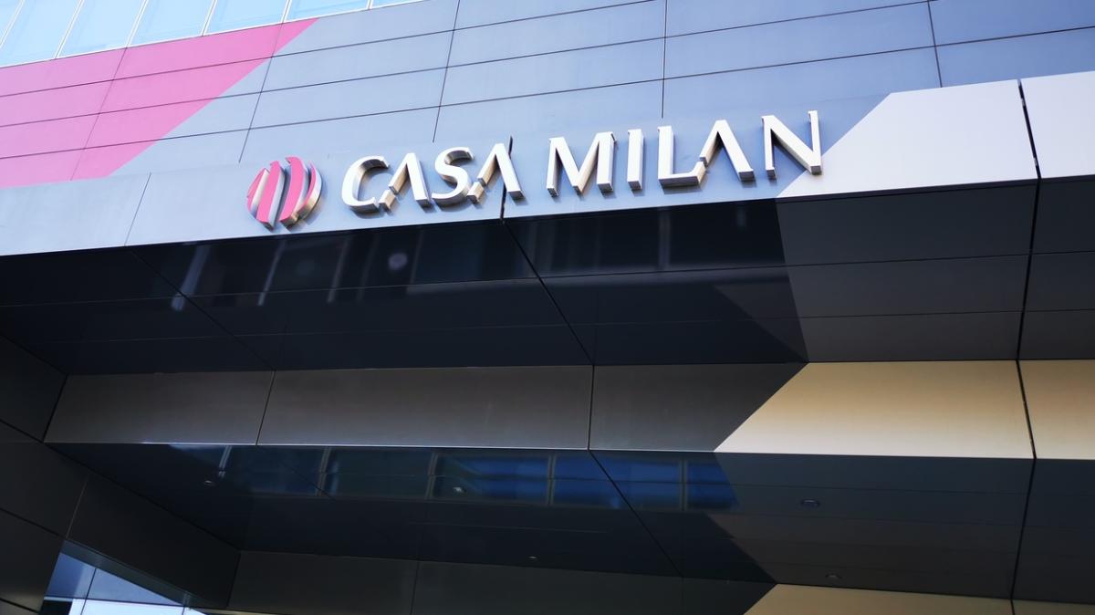 Moretto: "Distanza ampia tra Milan e Partizan per Kostic. Ad oggi è più no che sì"