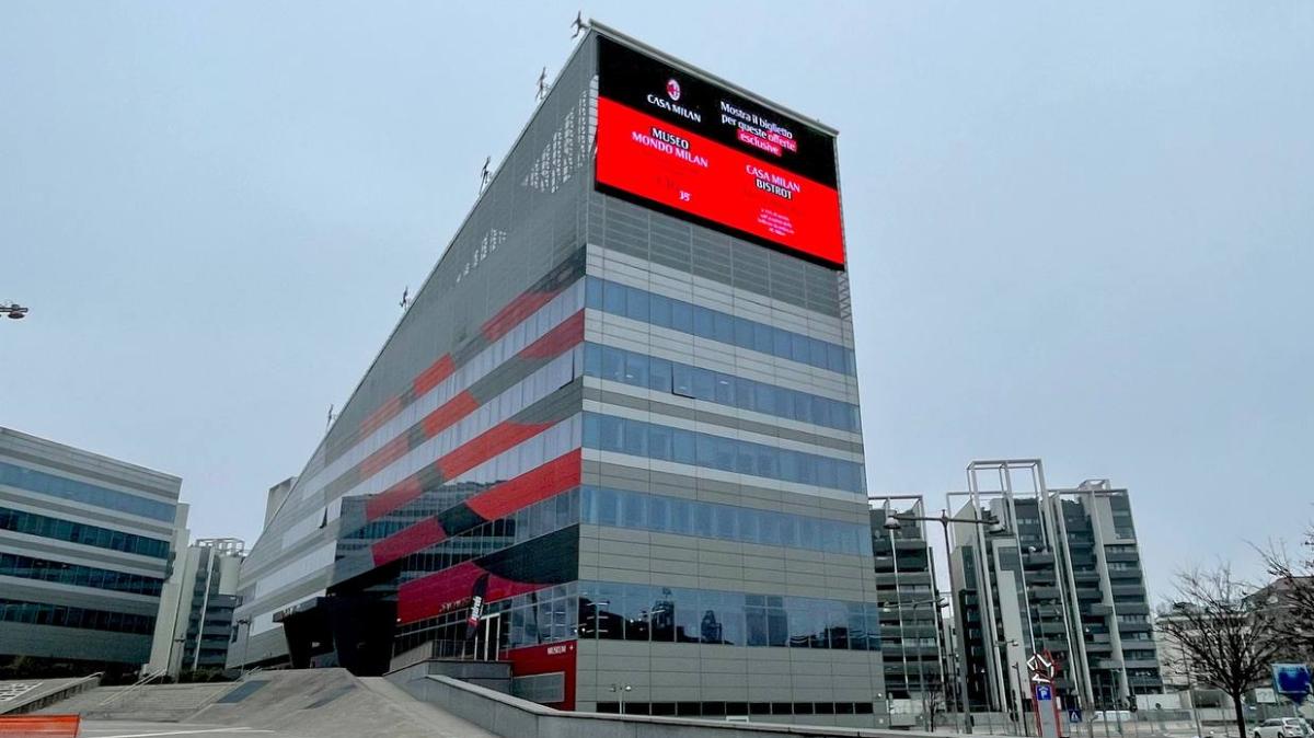 Moretto: "C'è distanza tra Milan e Partizan per Kostic: la situazione"