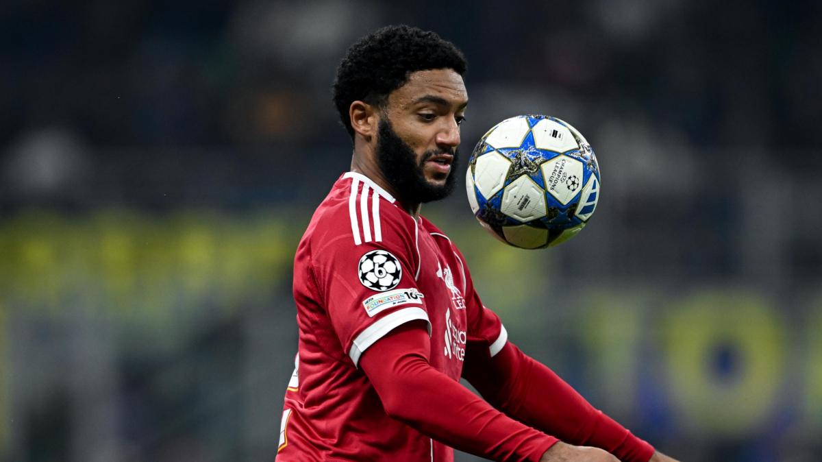 Tare a caccia di un difensore. Il CorSport: “Gomez in fretta”