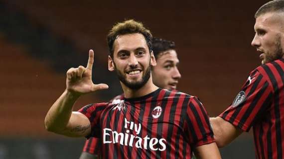 La cura Pioli per il rilancio totale di Calhanoglu, eppure per Giampaolo non era un trequartista