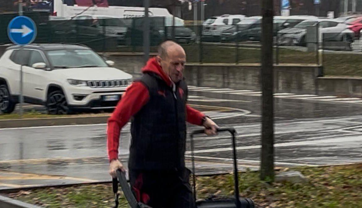 VIDEO MN – Milan, parte la missione Supercoppa: l’arrivo di Allegri a Malpensa