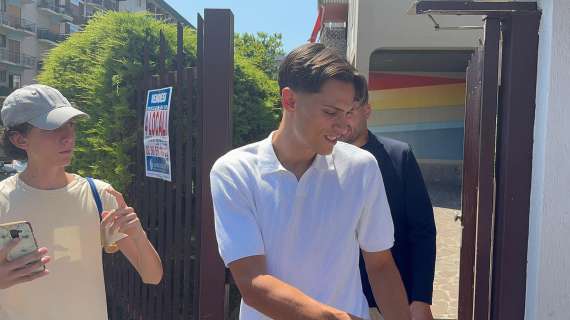 VIDEO MN - Samuele Ricci lascia il Centro Ambrosiano dopo l'idoneità sportiva. Ora a Casa Milan per la firma sul contratto